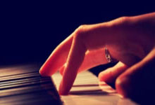 半岛体育官方登录入口-江苏苏宁欲在客场对阵武汉卓尔取胜，冲击联赛榜首