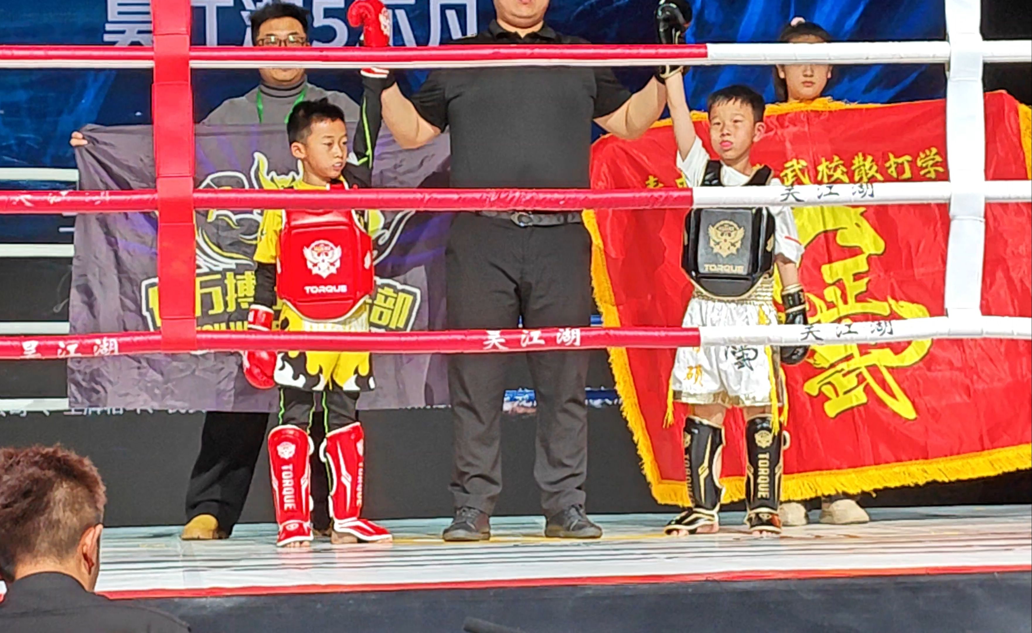 半岛体育官方登录入口-包含实力对决！两强球队上演精彩较量，战成平局的词条