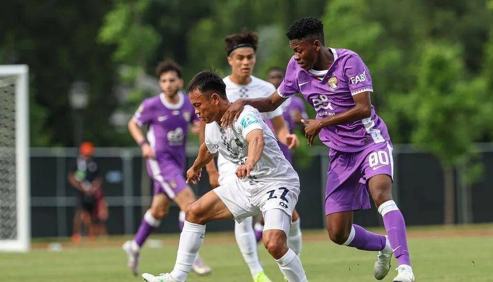 精彩的球员个人表现成全队亮点 精彩的球员个人表现成全队亮点