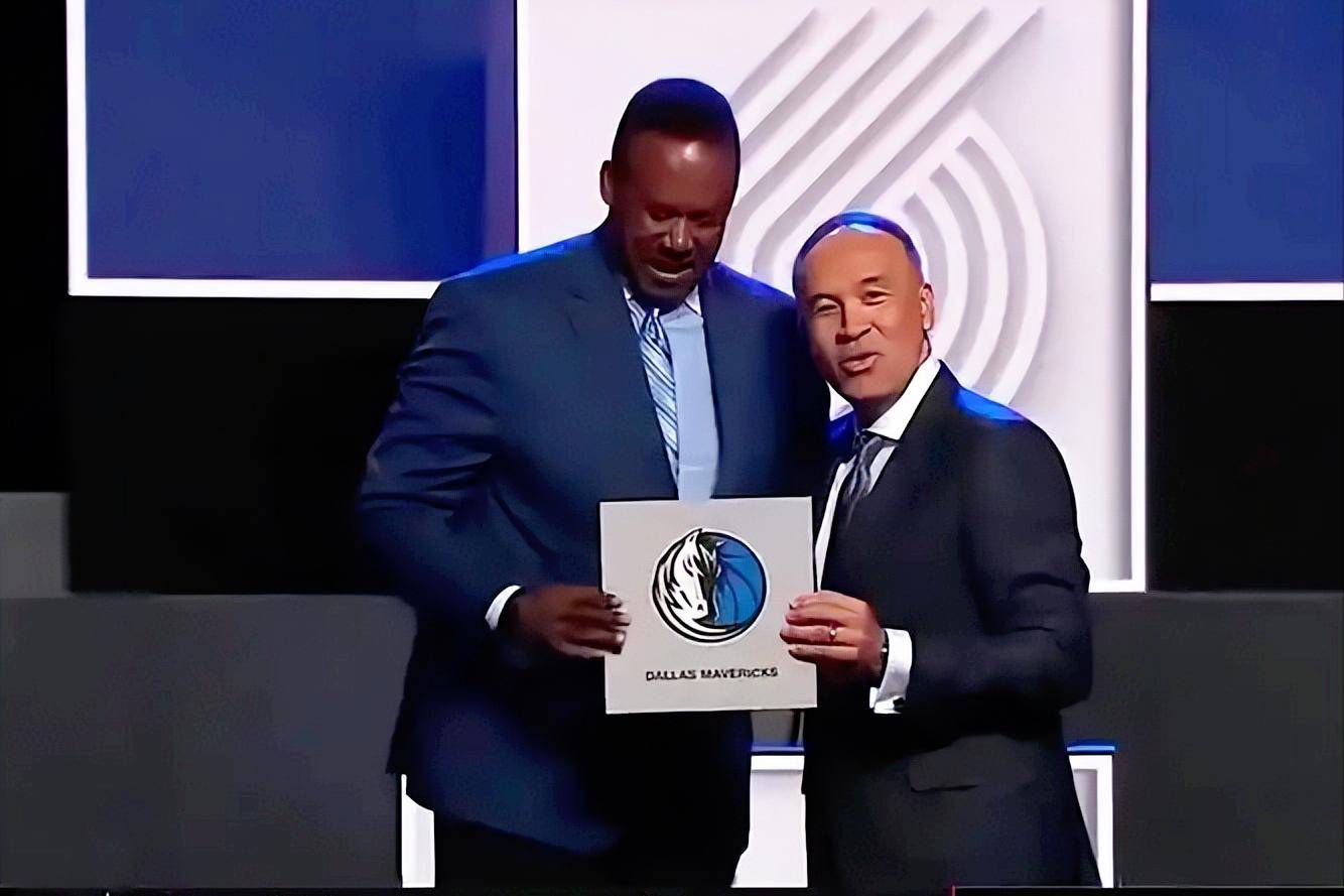 独行侠队球员获得最佳新秀称号