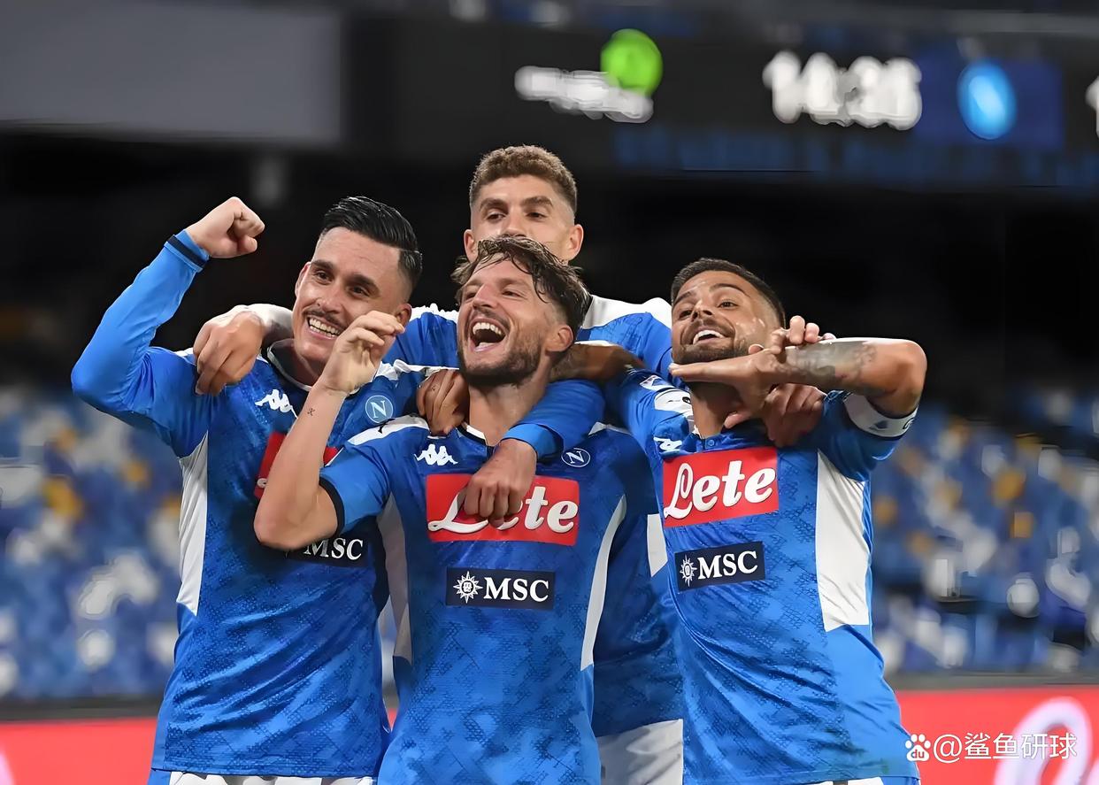 关于AC那不勒斯后卫连续封堵对手,防守稳固的信息 关于AC那不勒斯后卫连续封堵对手,防守稳固的信息