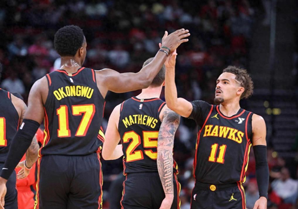 骑士队大胜热火,继续发挥统治力 骑士队大胜热火,继续发挥统治力